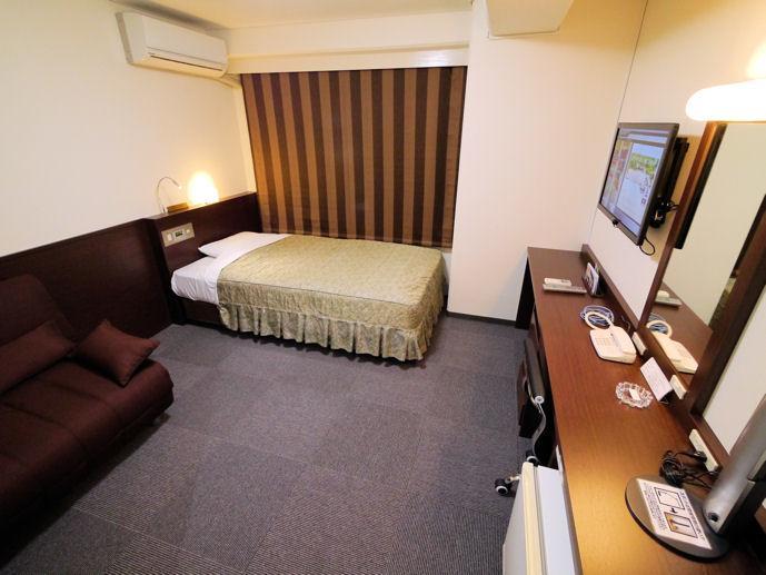 Toei Hotel Jokkaicsi Kültér fotó